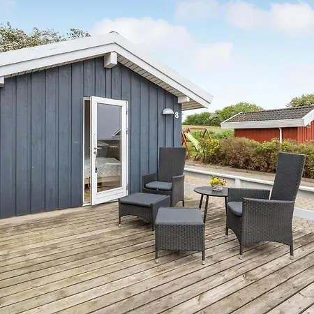 Vinkelbaek Xi Nyaraló *