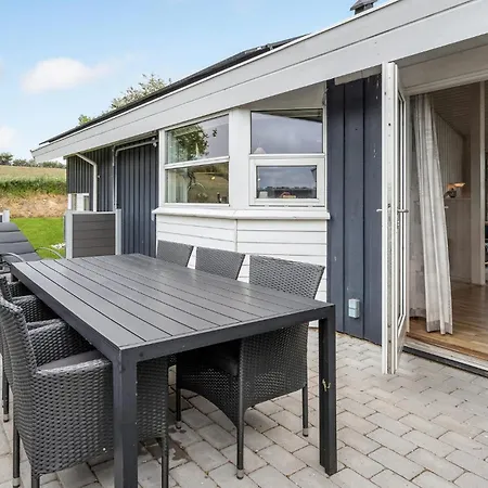 Vinkelbaek Xi * Nordborg