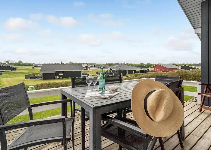 Nyaraló Vinkelbaek Xi *