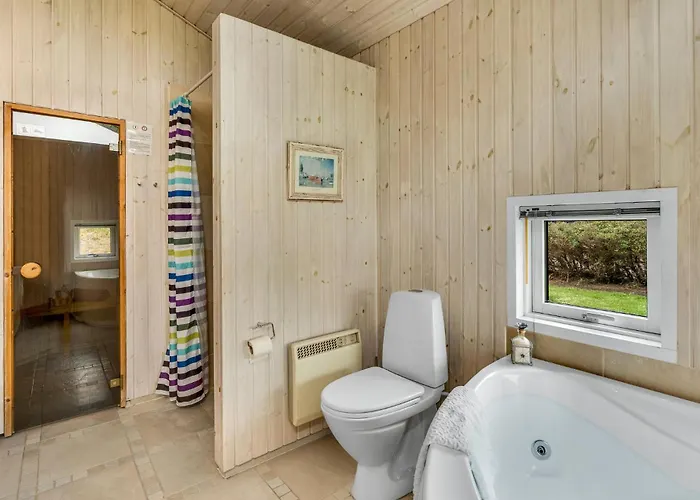 Vinkelbaek Xi Nyaraló